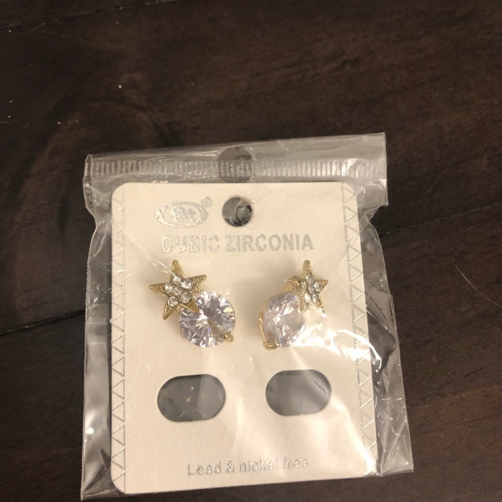 Cubic zirconia earrings